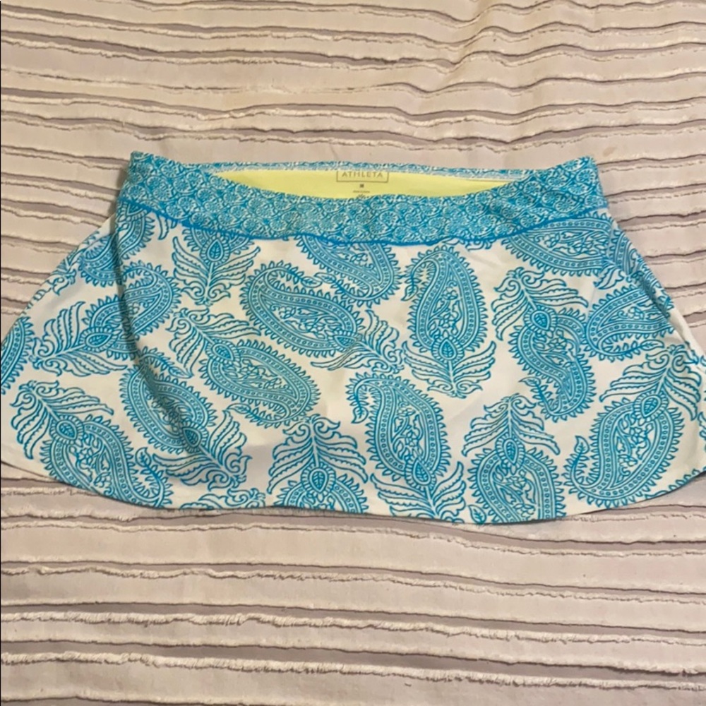 Adorable Athleta swim-skirt in like new condition!